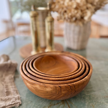 Handcrafted Teak Bowl Set – 5 Nesting Pieces in Timeless Design