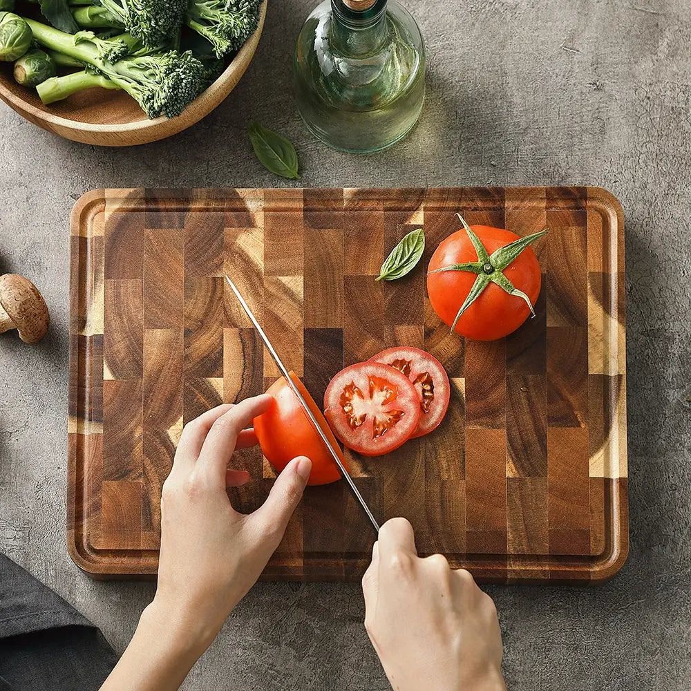 Acacia Wood Cutting Board – 35x25cm