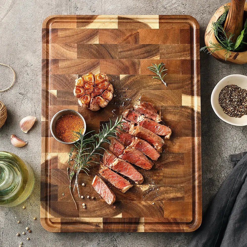 Acacia Wood Cutting Board – 35x25cm