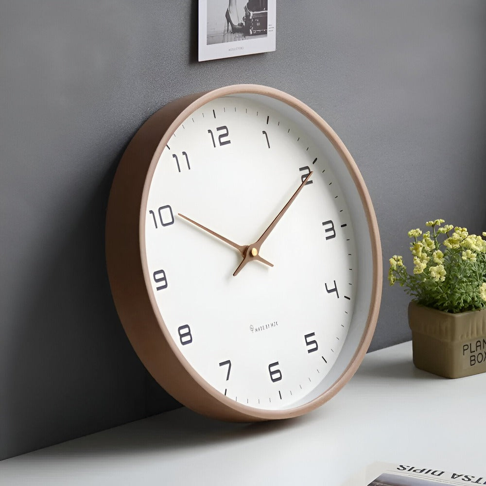 Silent Wall Clock with Wood Finish – Nordic Quartz Design