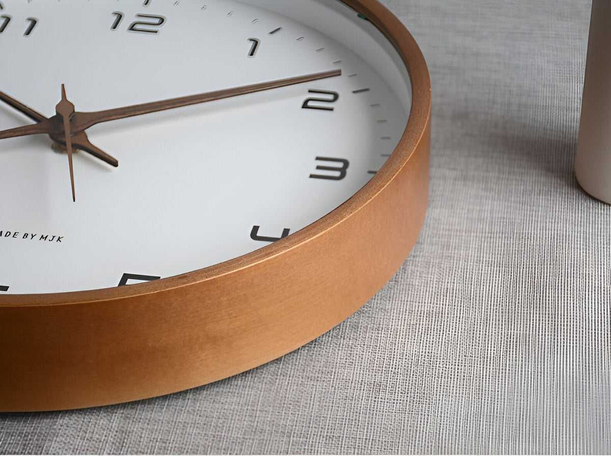 Silent Wall Clock with Wood Finish – Nordic Quartz Design