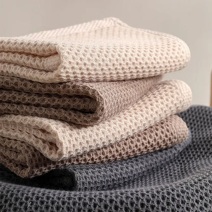 HoneyNest – Luxury 6-Pack Honeycomb Towels for Stylish Functionality