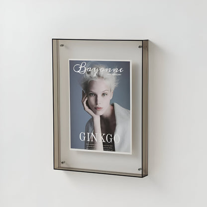 Transparent Acrylic Picture Frame – Modern Minimalist Display